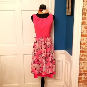 Pink floral dress House of CB established 1962 sz. 6